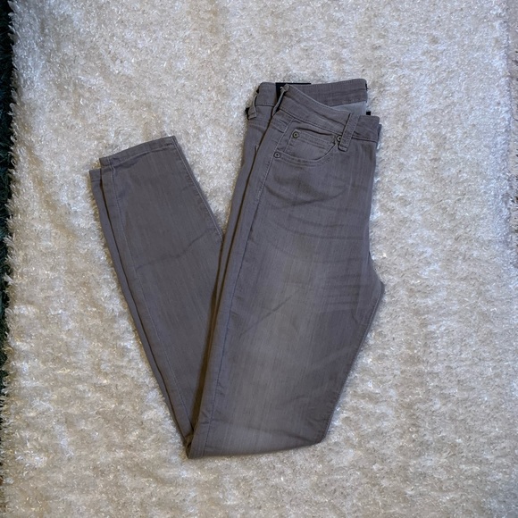 Gray Matter Skinny Jeans - Picture 4 of 10